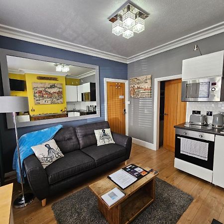 The Hyding Place On George Street Whitby Esterno foto